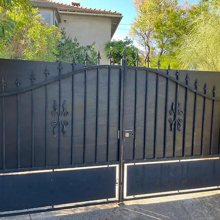 La Cigalière - Rez-de-jardin Appartamento *
